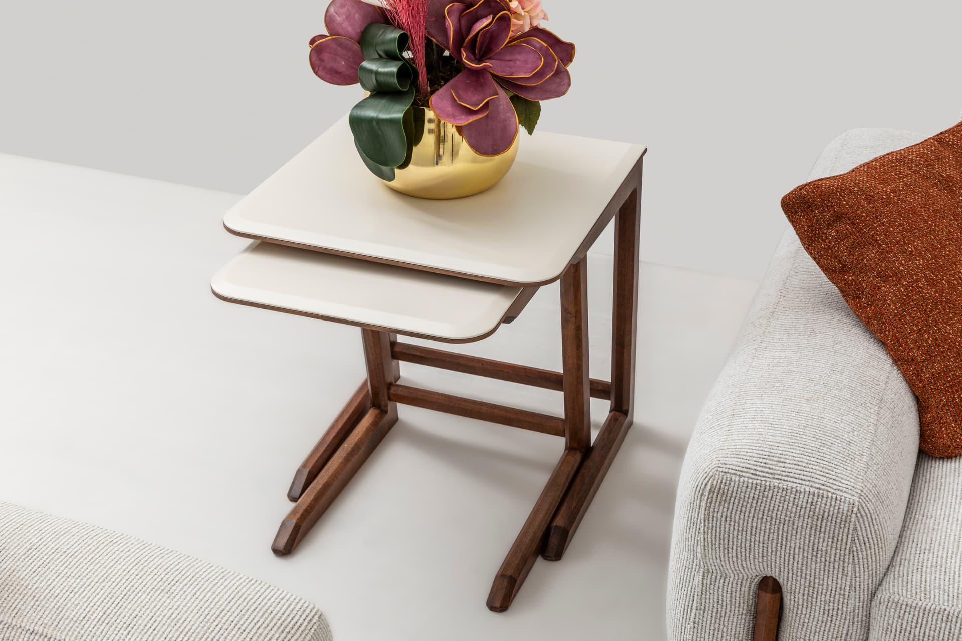 CADILLAC Zigon Table (Декоративный кофейный столик) 