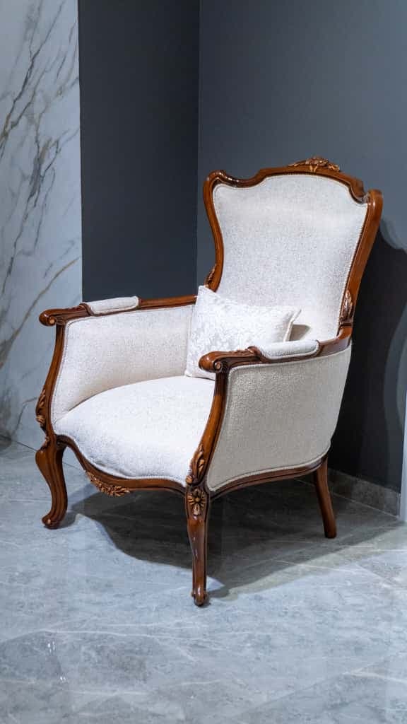 Nova Ayildiz (кресло)